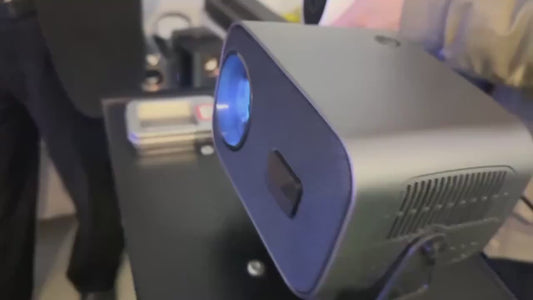 LED - Full HD Smart Projector ©